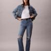 Jeans med hög midja och raka ben Jeans med hög midja och raka ben