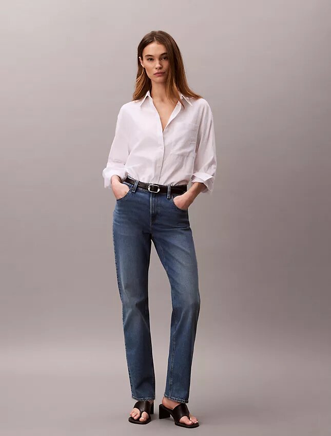 Jeans med hög midja och raka ben Jeans med hög midja och raka ben