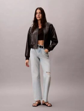 Jeans med hög midja och raka ben Jeans med hög midja och raka ben
