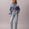 Jeans med hög midja och raka ben Jeans med hög midja och raka ben