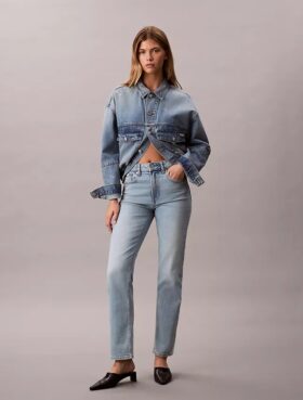 Jeans med hög midja och raka ben Jeans med hög midja och raka ben