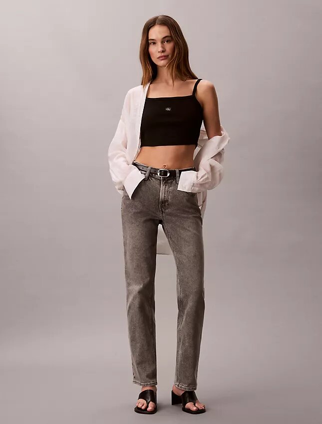 Jeans med hög midja och raka ben Jeans med hög midja och raka ben