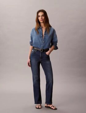 Jeans med hög midja och raka ben Jeans med hög midja och raka ben