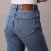 Jeans med hög midja och raka ben Jeans med hög midja och raka ben