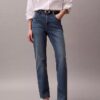 Jeans med hög midja och raka ben Jeans med hög midja och raka ben