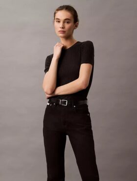 Jeans med hög midja och raka ben