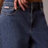 Jeans med hög midja och raka ben Jeans med hög midja och raka ben