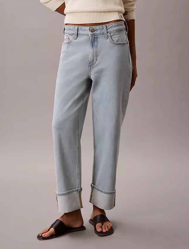 Jeans med hög midja och raka ben Jeans med hög midja och raka ben