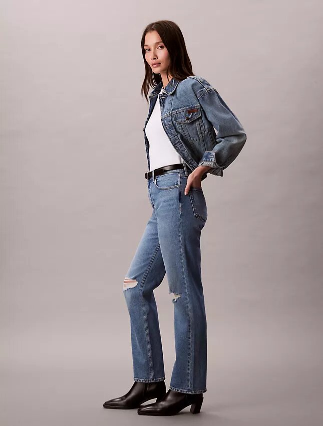 Jeans med hög midja och raka ben Jeans med hög midja och raka ben