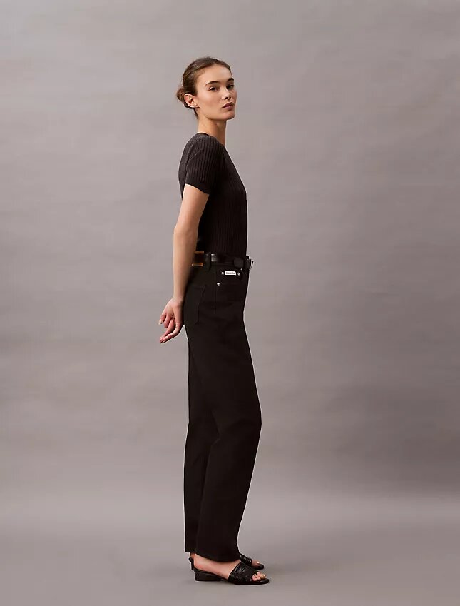 Jeans med hög midja och raka ben Jeans med hög midja och raka ben