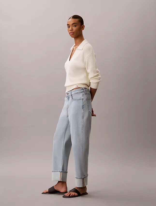 Jeans med hög midja och raka ben Jeans med hög midja och raka ben