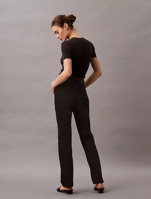 Jeans med hög midja och raka ben Jeans med hög midja och raka ben