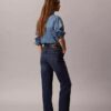 Jeans med hög midja och raka ben Jeans med hög midja och raka ben