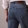 Jeans med hög midja och raka ben Jeans med hög midja och raka ben