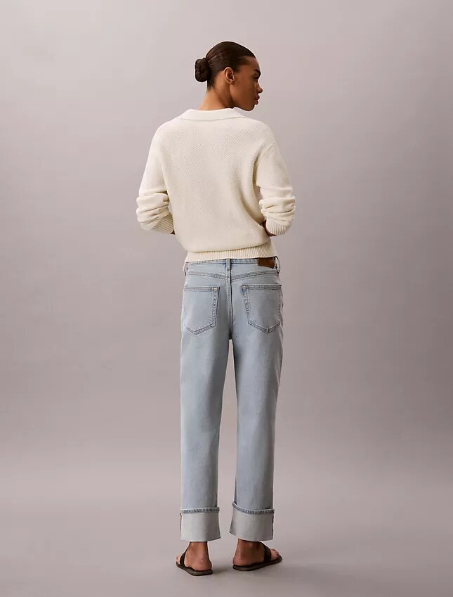 Jeans med hög midja och raka ben Jeans med hög midja och raka ben