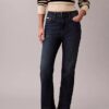 Jeans med hög midja och utsvängda ben Jeans med hög midja och utsvängda ben