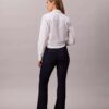 Jeans med hög midja och utsvängda ben Jeans med hög midja och utsvängda ben
