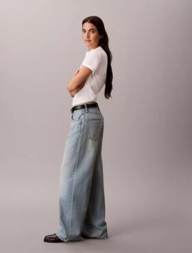 Jeans med vida ben