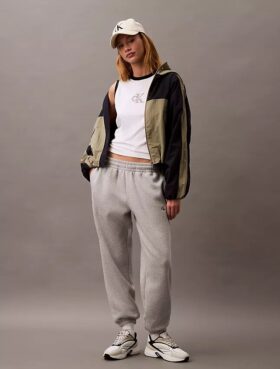 Joggingbyxor i fleece med Monogram