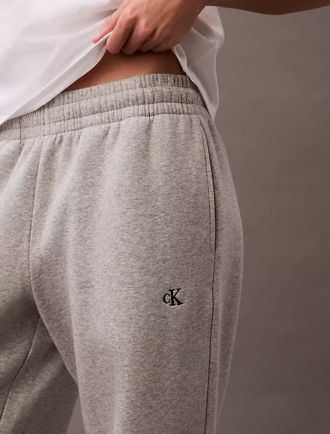 Joggingbyxor i fleece med Monogram Joggingbyxor i fleece med Monogram