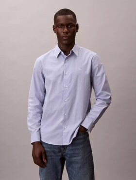 Klassisk button-down-skjorta i Cotton Stretch med ränder