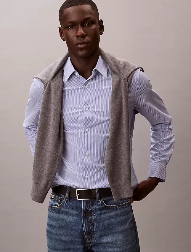 Klassisk button-down-skjorta i Cotton Stretch med ränder Klassisk button-down-skjorta i Cotton Stretch med ränder