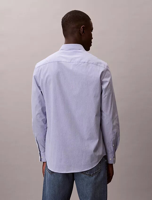 Klassisk button-down-skjorta i Cotton Stretch med ränder Klassisk button-down-skjorta i Cotton Stretch med ränder