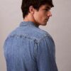 Klassisk Denim-skjorta med knappar