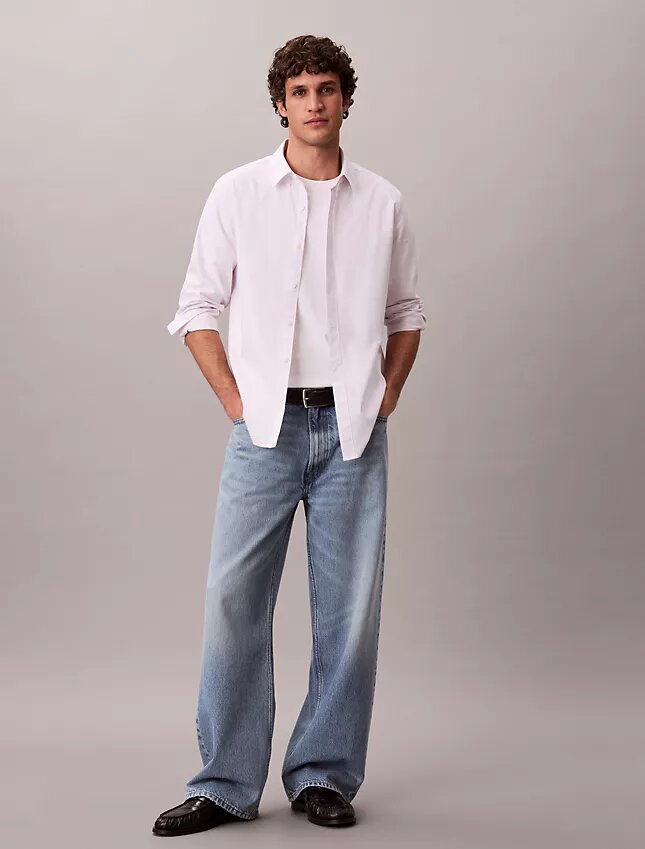Klassisk oxfordskjorta i Cotton Stretch-bomull med ränder och knappar Klassisk oxfordskjorta i Cotton Stretch-bomull med ränder och knappar