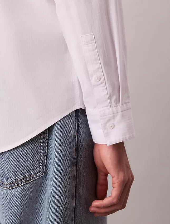 Klassisk oxfordskjorta i Cotton Stretch-bomull med ränder och knappar Klassisk oxfordskjorta i Cotton Stretch-bomull med ränder och knappar