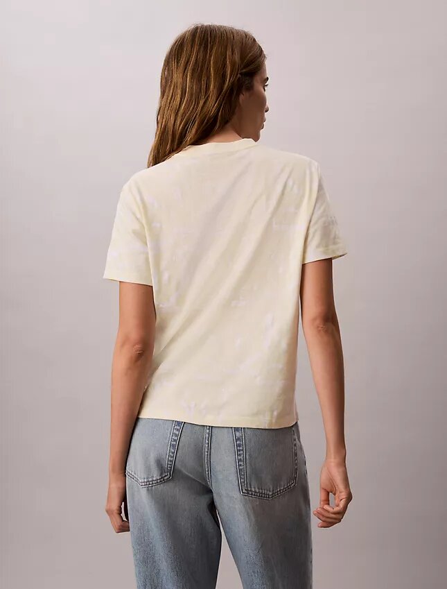 Klassisk T-shirt med blekt Monogram över hela plagget Klassisk T-shirt med blekt Monogram över hela plagget