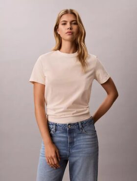 Klassisk T-shirt med blommönster