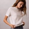Klassisk T-shirt med blommönster Klassisk T-shirt med blommönster