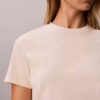 Klassisk T-shirt med blommönster Klassisk T-shirt med blommönster
