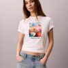 Klassisk T-shirt med blommotiv Klassisk T-shirt med blommotiv