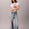 Klassisk T-shirt med blommotiv Klassisk T-shirt med blommotiv