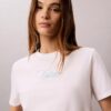 Klassisk T-shirt med Calvin-logotyp Klassisk T-shirt med Calvin-logotyp