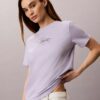 Klassisk T-shirt med Calvin-logotyp Klassisk T-shirt med Calvin-logotyp