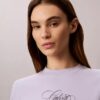 Klassisk T-shirt med Calvin-logotyp Klassisk T-shirt med Calvin-logotyp