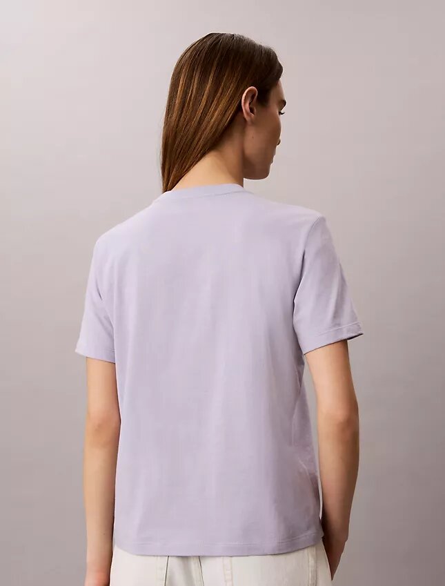 Klassisk T-shirt med Calvin-logotyp Klassisk T-shirt med Calvin-logotyp