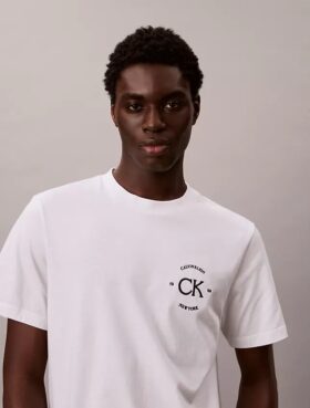 Klassisk T-shirt med cirkelformad logotyp Klassisk T-shirt med cirkelformad logotyp