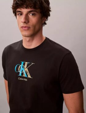 Klassisk T-shirt med dubbelt Monogram Klassisk T-shirt med dubbelt Monogram