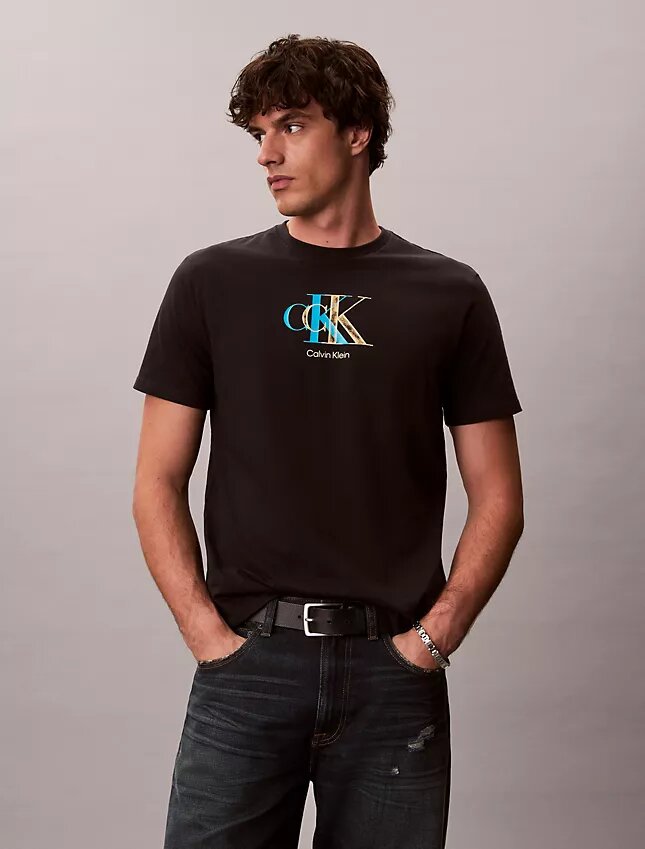 Klassisk T-shirt med dubbelt Monogram Klassisk T-shirt med dubbelt Monogram