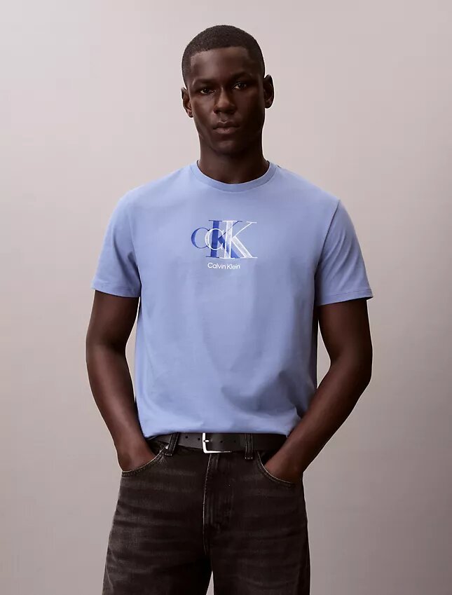 Klassisk T-shirt med dubbelt Monogram Klassisk T-shirt med dubbelt Monogram