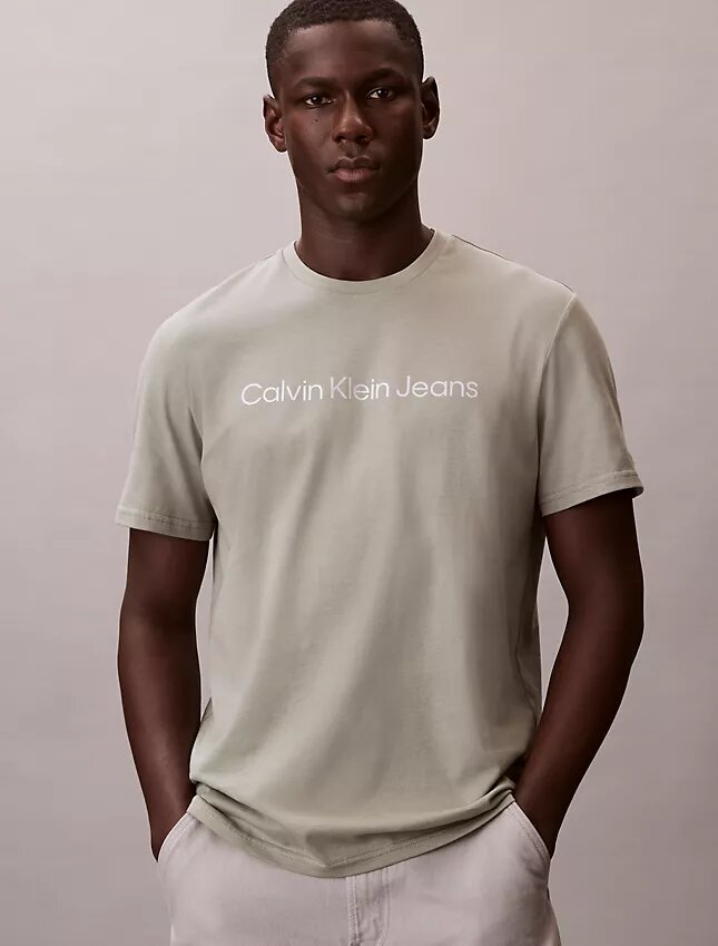 Klassisk T-shirt med folietryck Klassisk T-shirt med folietryck