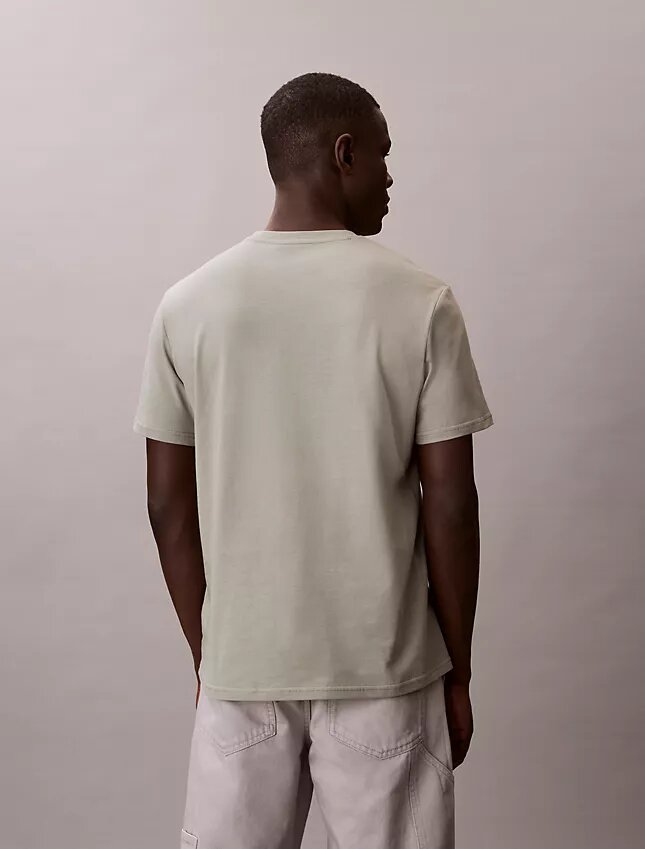 Klassisk T-shirt med folietryck Klassisk T-shirt med folietryck