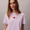 Klassisk T-shirt med hjärtlogotyp Klassisk T-shirt med hjärtlogotyp