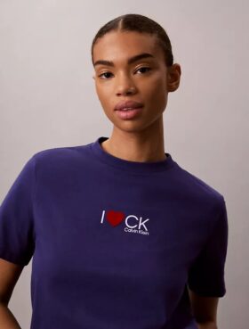 Klassisk T-shirt med hjärtlogotyp