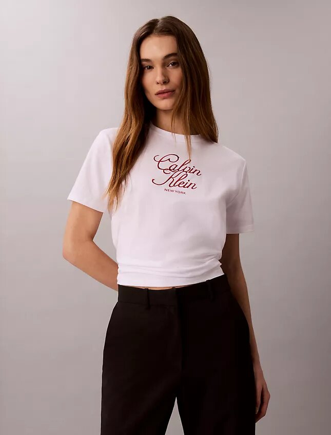 Klassisk T-shirt med logotyp Klassisk T-shirt med logotyp