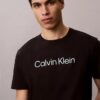 Klassisk T-shirt med standardlogotyp Klassisk T-shirt med standardlogotyp